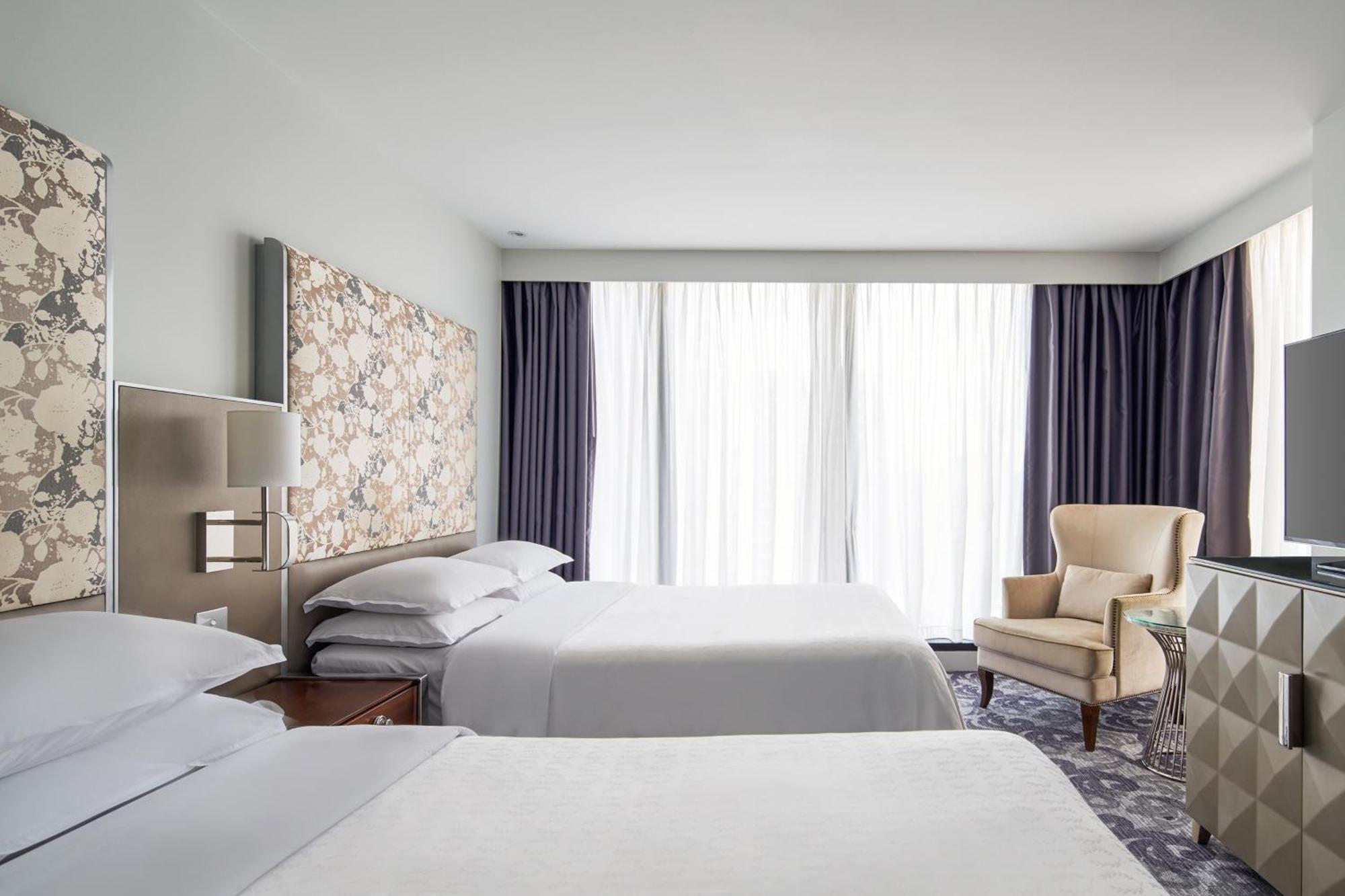 فندق شيراتون ملبورن المظهر الخارجي الصورة A bedroom at the hotel